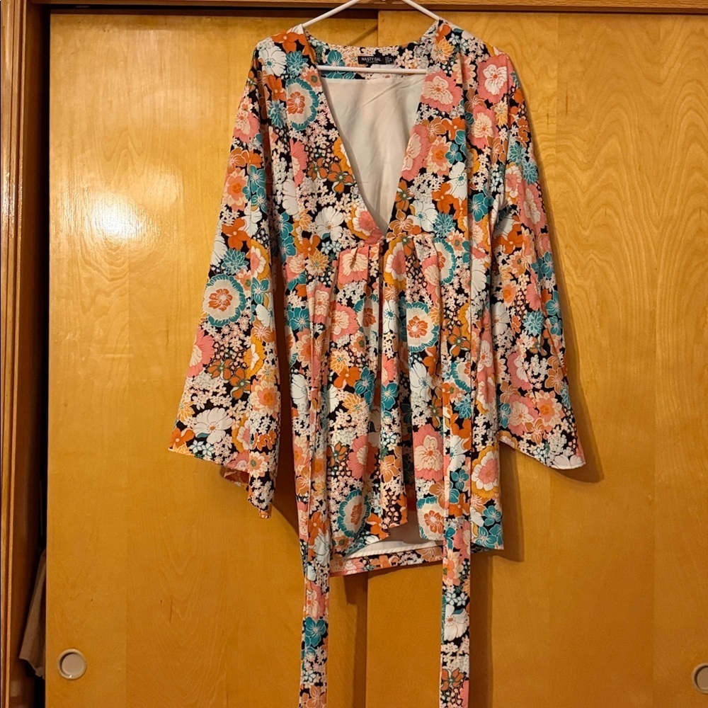 Nasty Gal Multicolor kimono Floral Long Sleeve Dress - Picture 2 of 6